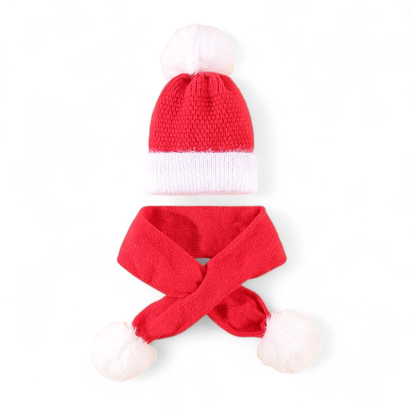 Bộ mũ len và khăn quàng Giáng Sinh đính quả bông Pompom